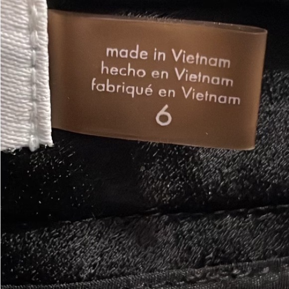 Calvin Klein pants, size 6 - Picture 12 of 13